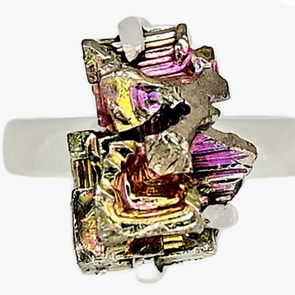 Bismuth crystal ring
